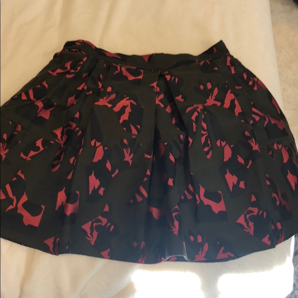 Gorgeous floral formal skirt(looks great on!) new!